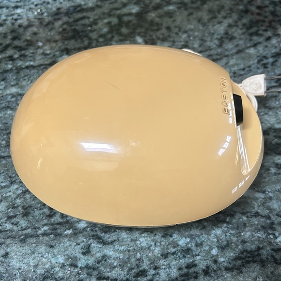 Vintage MCM Boston Egg Pencil Sharpener - Picture 4 of 13